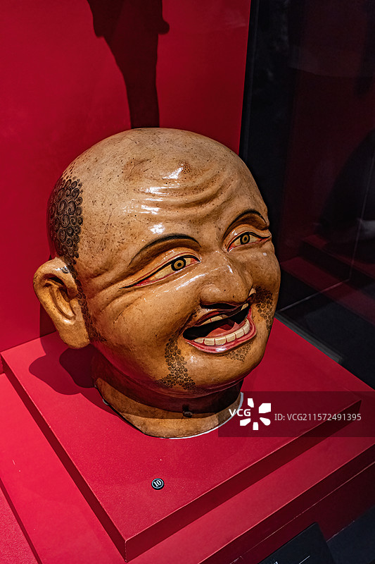 布达拉宫管理处藏彩绘漆布哈香汉地和尚面具图片素材