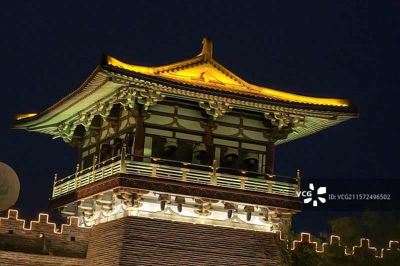 湖北襄阳盛世唐朝景区城楼夜景图片素材