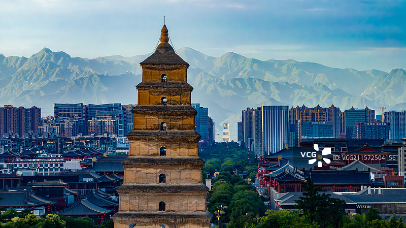 大雁塔眺望秦岭图片素材