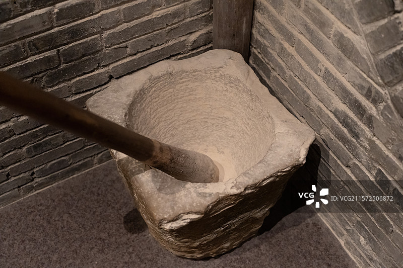 四川省眉山市中国泡菜博物馆石杵图片素材