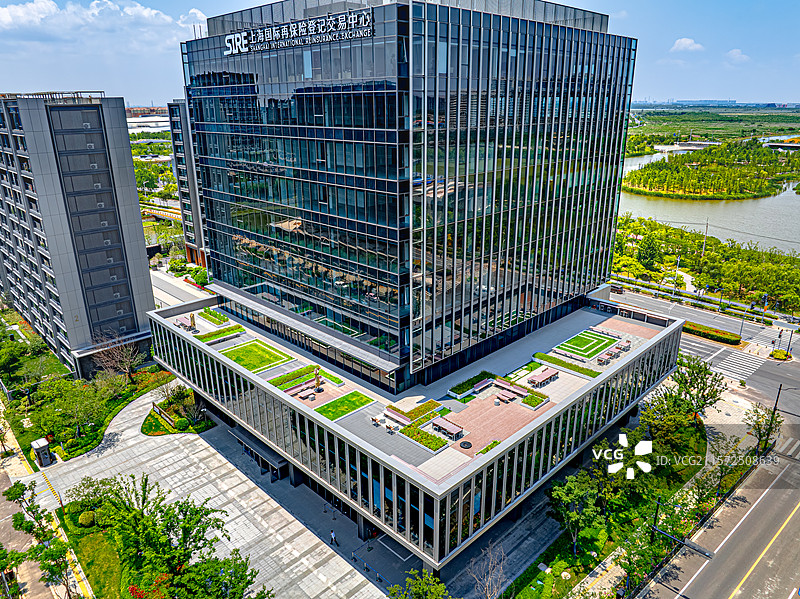 上海国际再保险登记交易中心 SIRE 自贸区临港新片区跨境金融 劳合社离岸金融交易平台 证券国际板图片素材