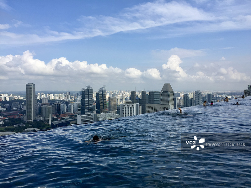 新加坡金沙酒店无边泳池风光图片素材
