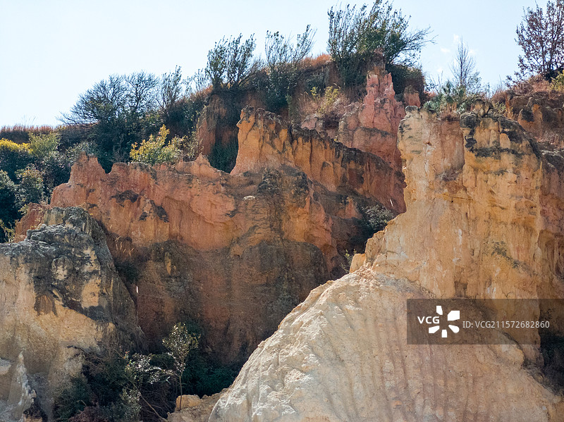 云南省曲靖市陆良县彩色沙林图片素材