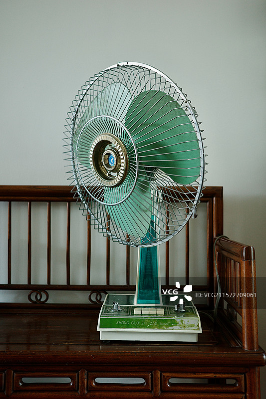 蝙蝠电风扇图片素材