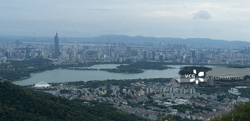 从紫金山头陀岭眺望南京图片素材