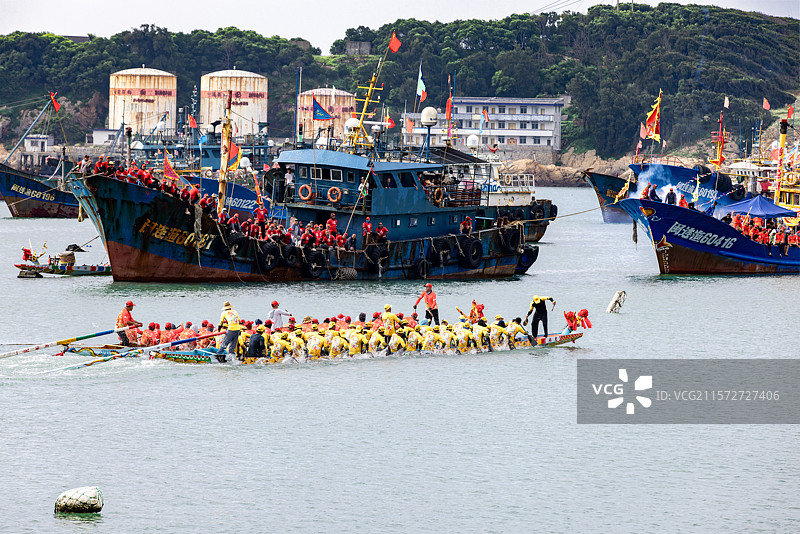 福州市连江县海上赛龙舟，端午节海上赛龙舟图片素材