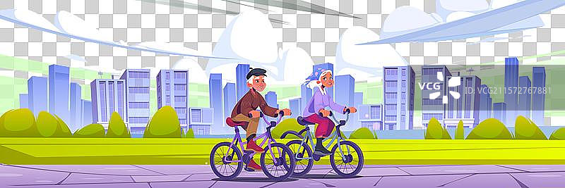 夏季城市公园骑自行车的老年夫妇图片素材