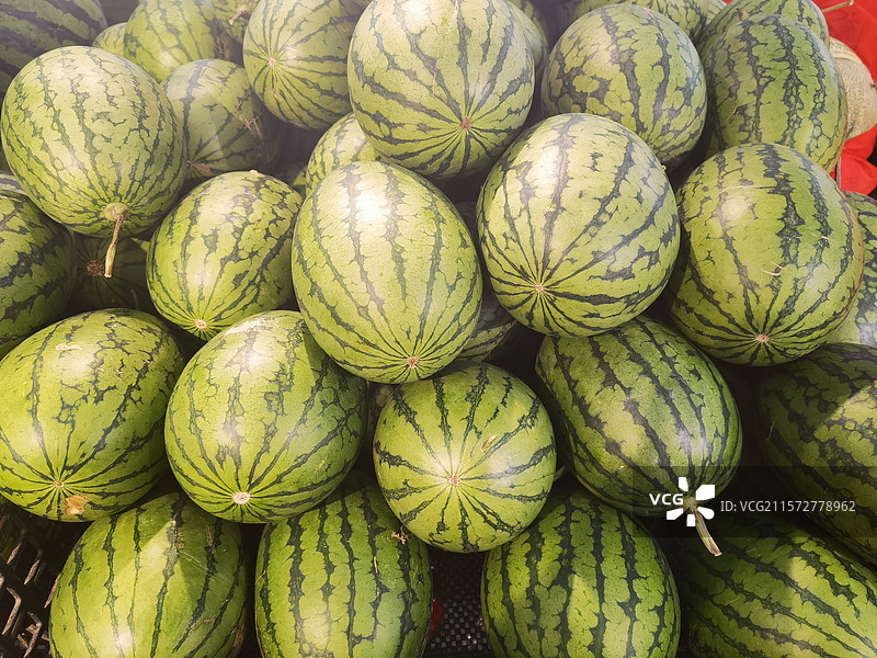 西瓜、榴莲、甜瓜、芒果、橙子、苹果、香蕉、葡萄、草莓、蓝莓、水果、夏季水果、夏天、夏季、高温、降暑图片素材