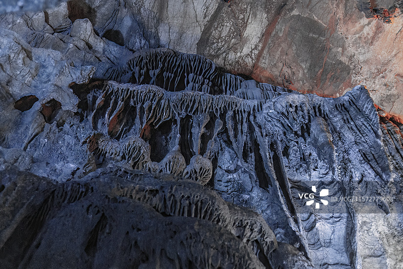 浙江杭州桐庐瑶琳仙境垂云通天河溶洞内部景色图片素材