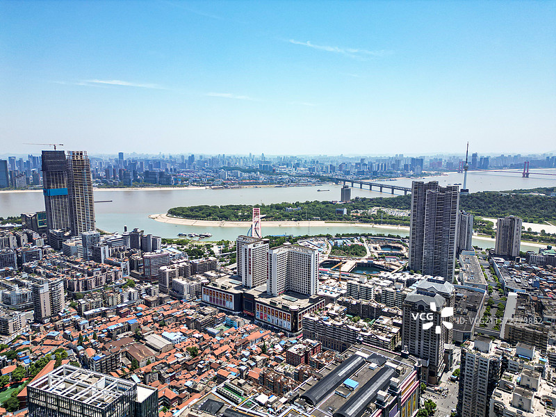 武汉汉正街小商品批发市场 汉江边硚口区城市风光航拍图片素材