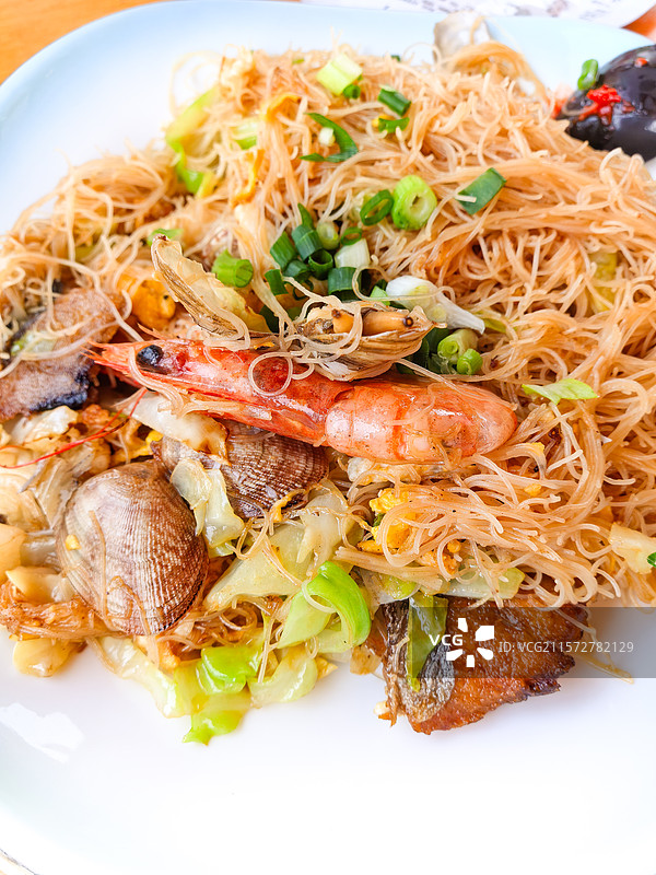 舟山海鲜炒米线特色美食特写图片素材