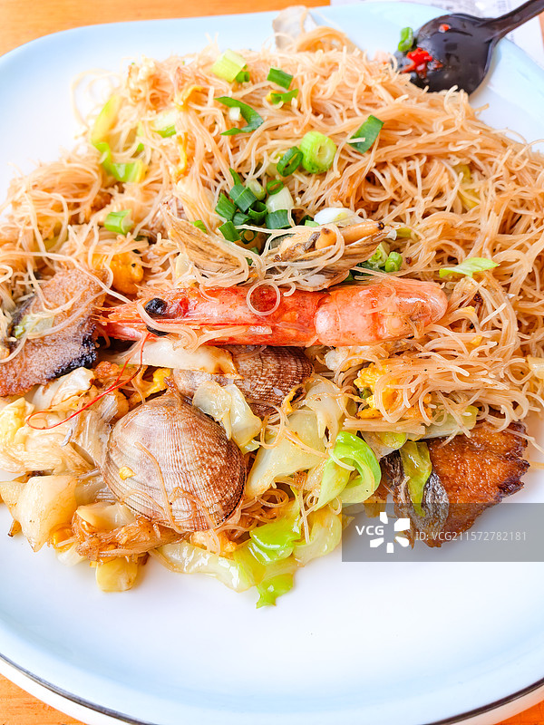 舟山海鲜炒米线特色美食特写图片素材