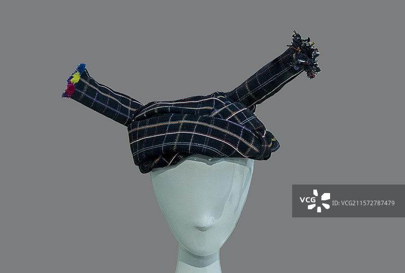 广西民族博物馆“壮族文化展”：布侬支系女子头帕（现代，云南广南）图片素材