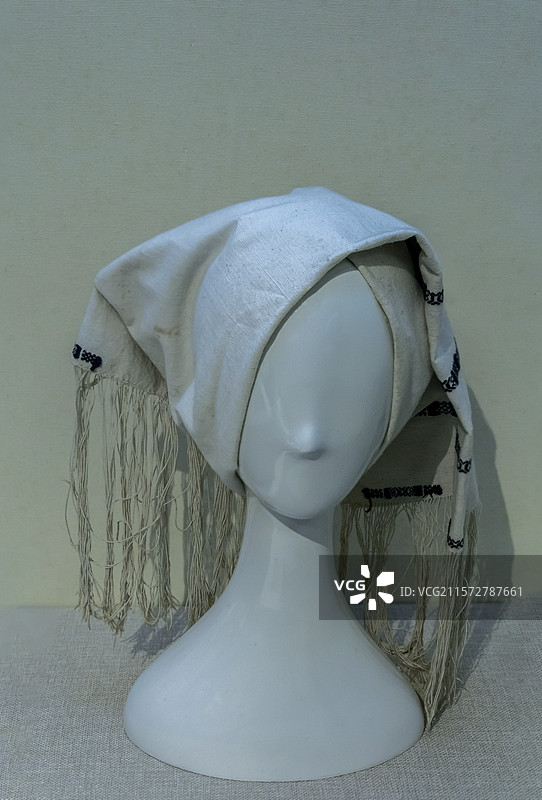 广西民族博物馆“壮族文化展”：女子头帕（现代，广西东兰）图片素材