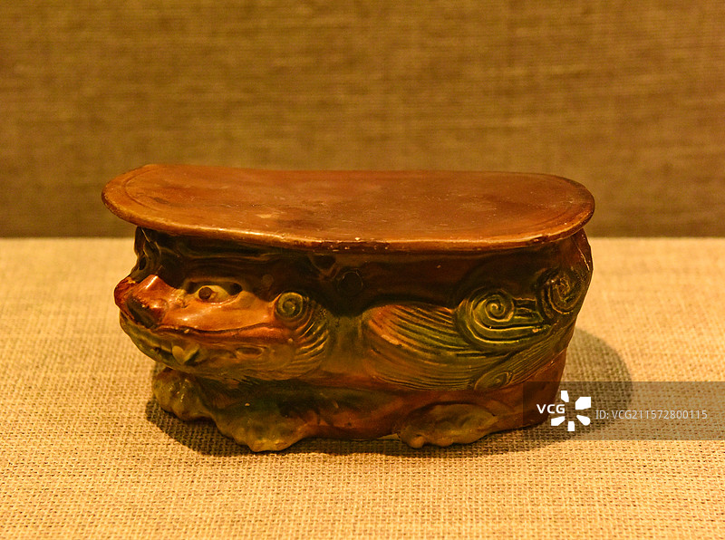 北宋三彩兽形枕（洛阳博物馆馆藏）图片素材