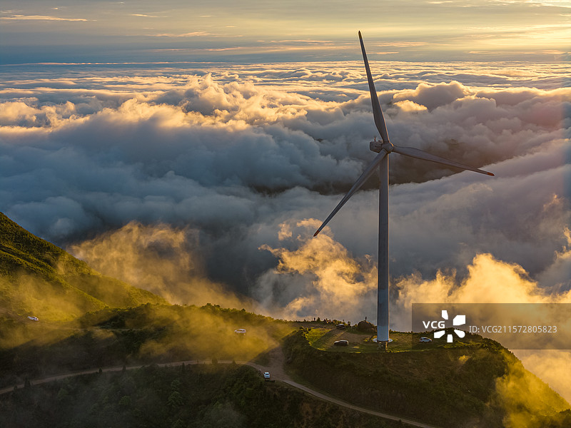 中国李乡信宜钱排石镬坳云海图片素材