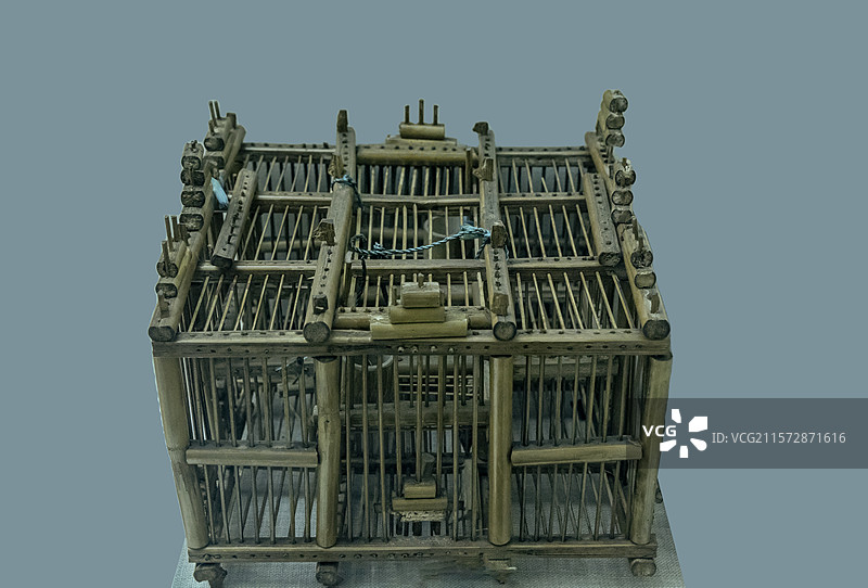 广西民族博物馆“壮族文化展”：诱鸟笼（现代，广西那坡）图片素材