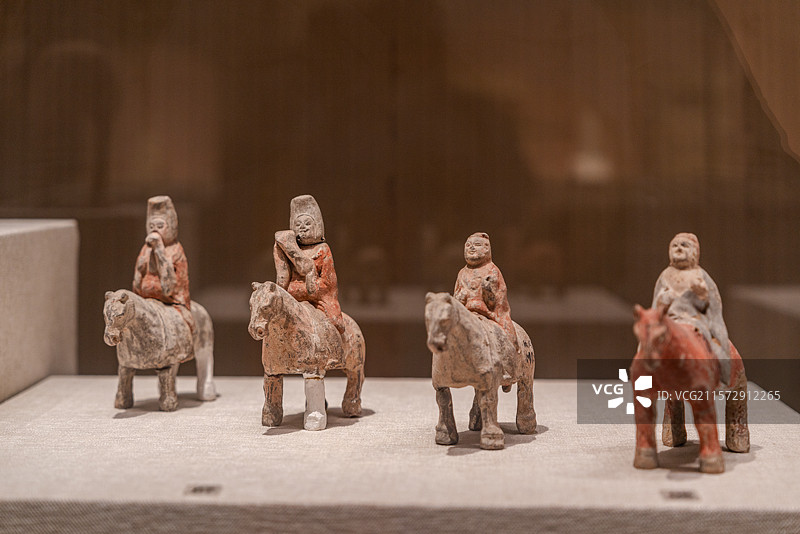 骑马陶俑-陕西历史博物馆图片素材