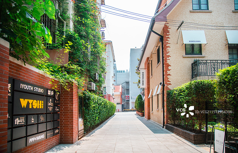 上海长宁区武夷路翡悦里商业创意园区图片素材