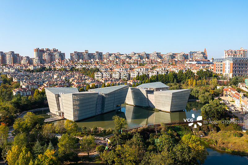 郑州荥阳贾峪洞林湖风景、城市建筑群图片素材