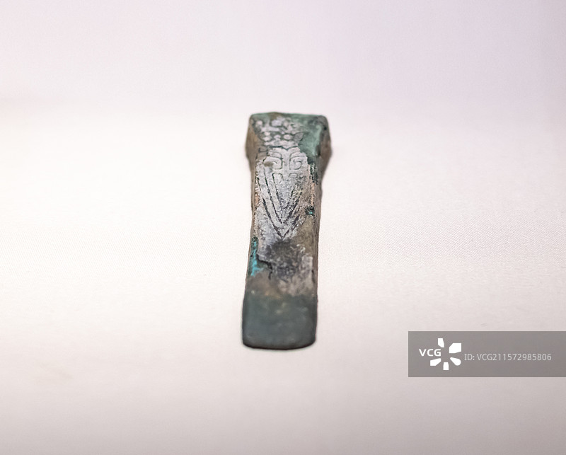 蝉纹青铜斨 商 清江县今樟树市吴城遗址 江西省博物馆图片素材
