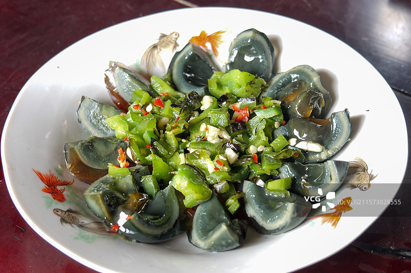 中国美食鲜椒皮蛋图片素材