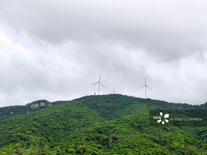 珠海高栏港风车山太阳石醉美山海线图片素材