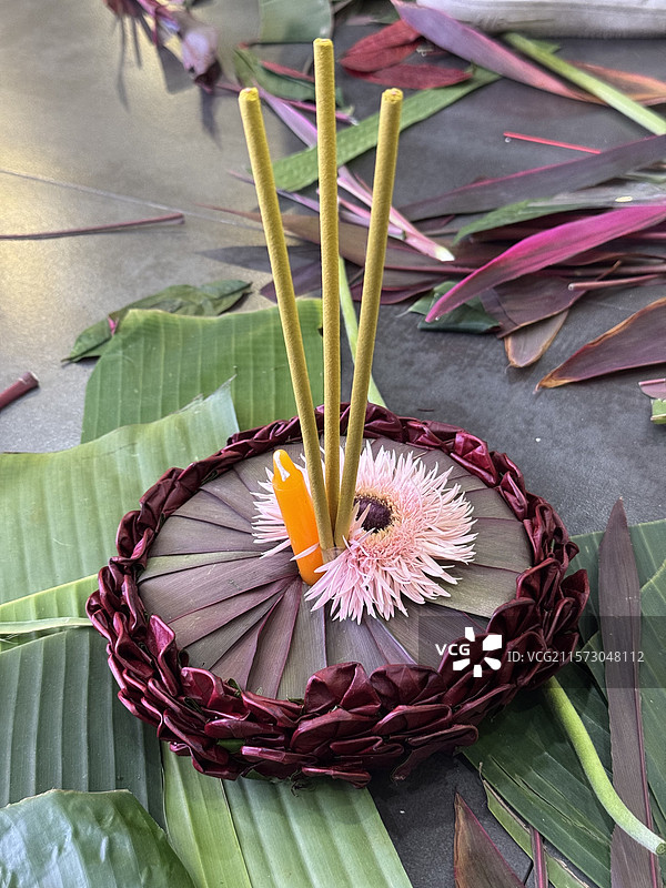 泰国水灯节活动 自制环保水灯图片素材