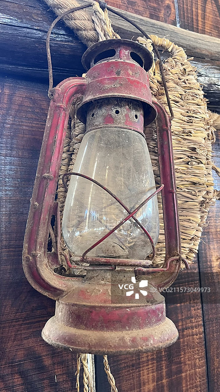 会理会议纪念地煤油灯图片素材