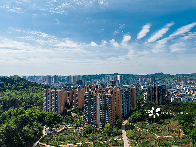 航拍城市城区楼盘风景老城楼市建筑小区图片素材