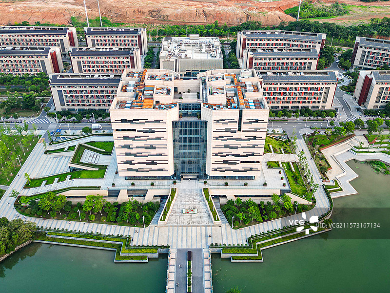 航拍中国地质大学（武汉）未来城校区 双一流211高校图片素材