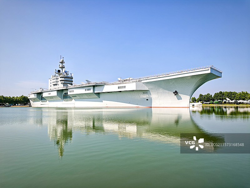 上海东方绿舟仿真航空母舰图片素材