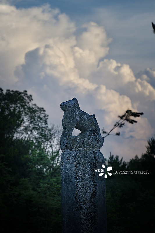 靖江恭惠王陵，靖江王陵国家考古遗址公园。图片素材