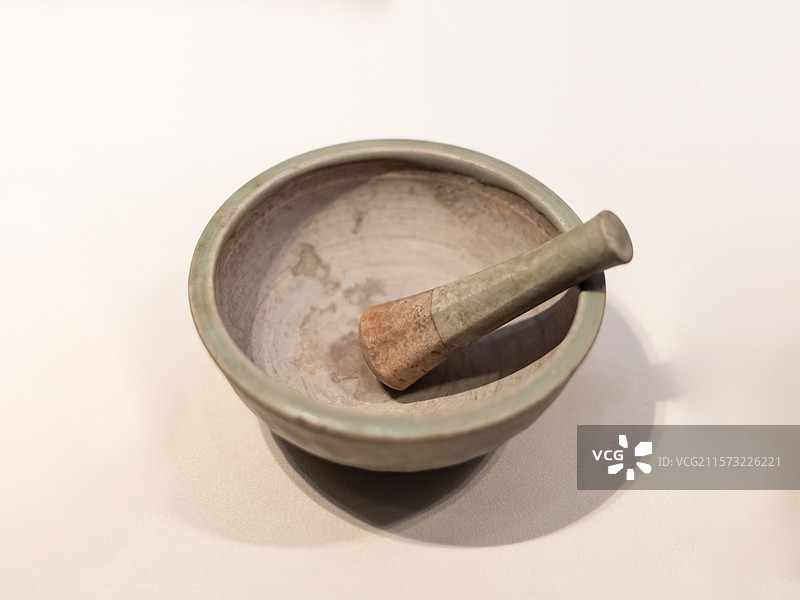 青釉瓷擂钵 南宋 吉水县醪桥李家征集 江西省博物馆图片素材