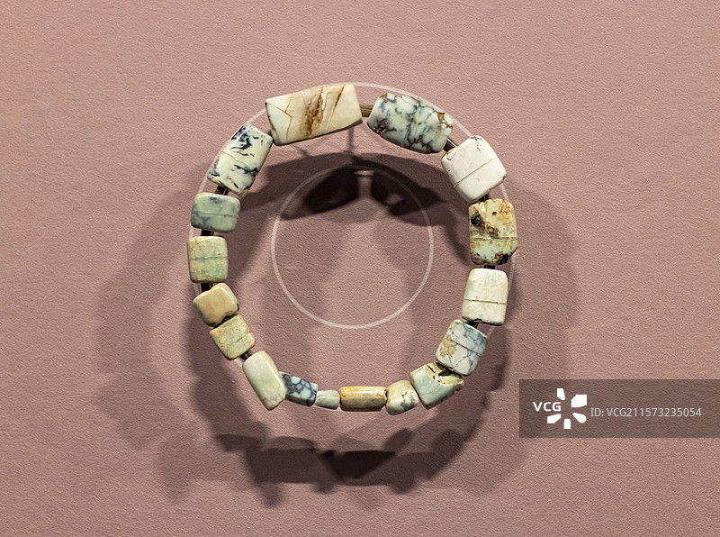 玉串饰 商 吉安市新干县大洋洲镇程家村 江西省博物馆图片素材