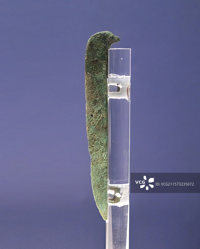 先周式长条带穿青铜刀 商 吉安市新干县大洋洲镇程家村 江西省博物馆图片素材