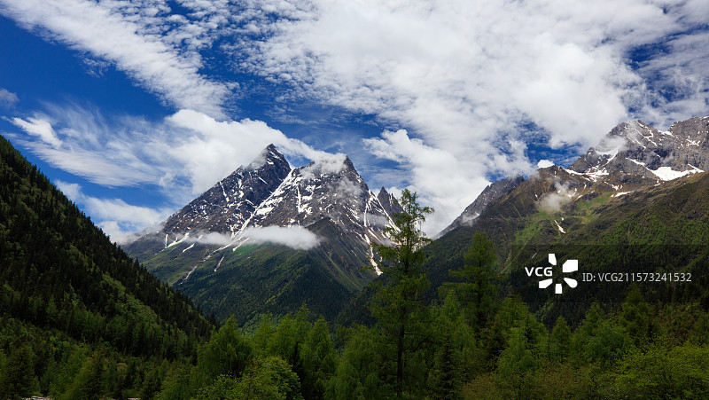 四川阿坝小金四姑娘山双桥沟图片素材