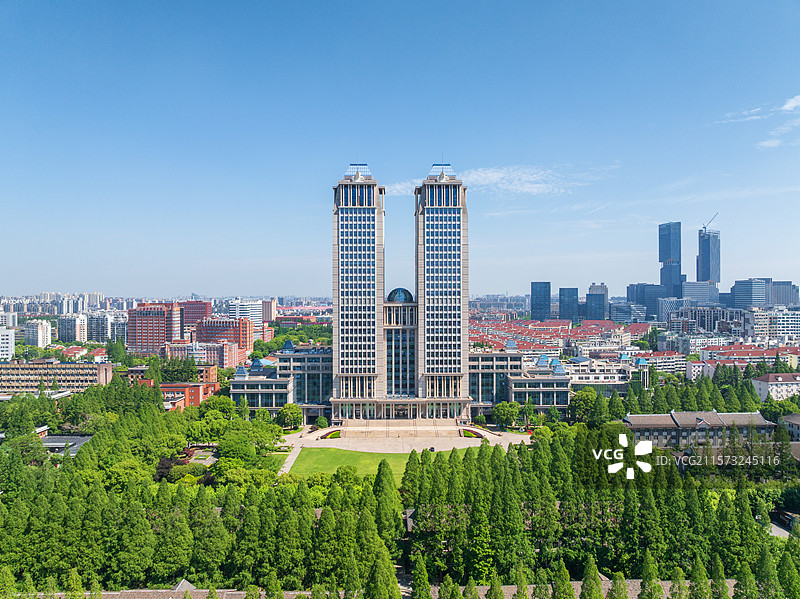 上海复旦大学光华楼建筑特写图片素材
