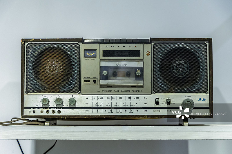 广西民族博物馆“百年老物件展”：熊猫牌收录机·20世纪70年代图片素材