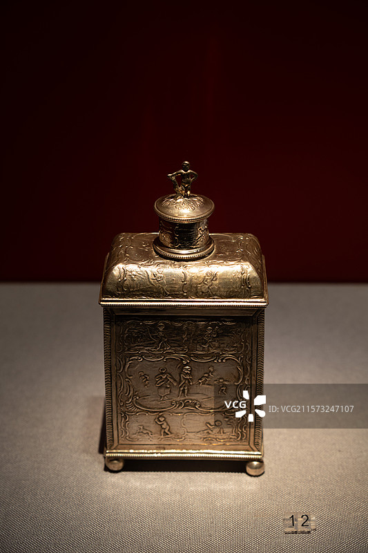 茶叶罐，1888年，荷兰，广东盛世传承艺术馆藏图片素材