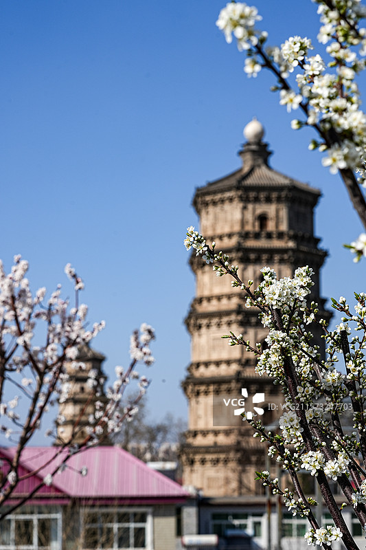 河北保定涿州市辽代双塔-南塔智度寺塔与北塔云居寺塔图片素材