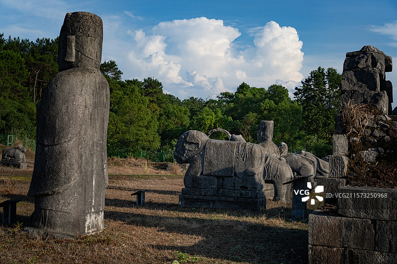 靖江恭惠王陵，靖江王陵国家考古遗址公园。图片素材