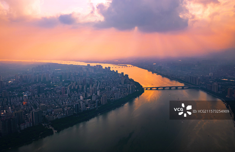 航拍清远市北江的日落风景图片素材