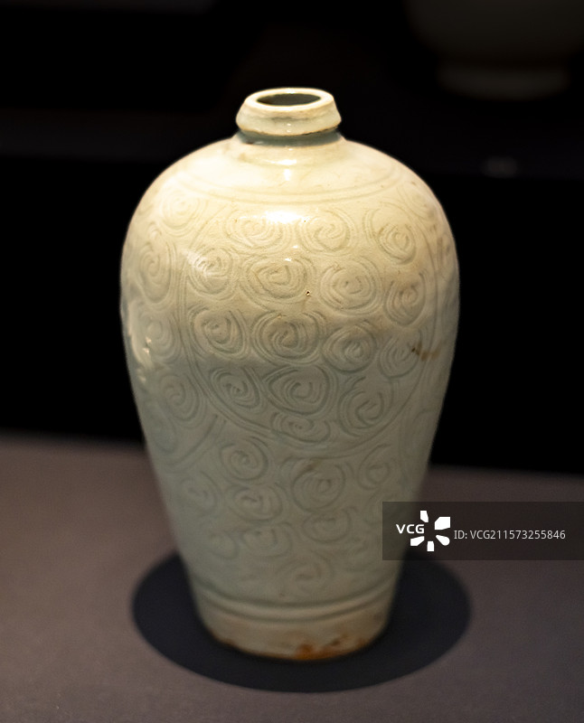 青白釉刻划卷叶纹梅瓶 安义县石鼻公社南宋淳祐九年（1249年）李氏墓 江西省博物馆图片素材