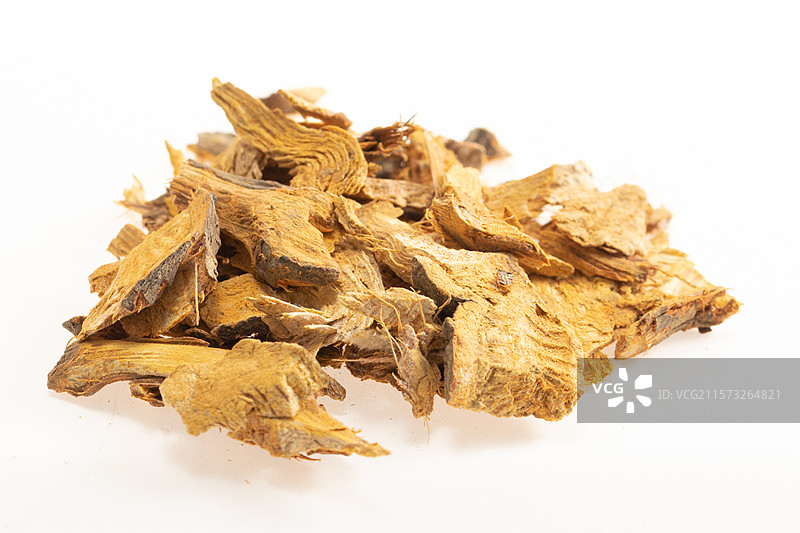 白色背景上的中草药虎杖产地湖北图片素材