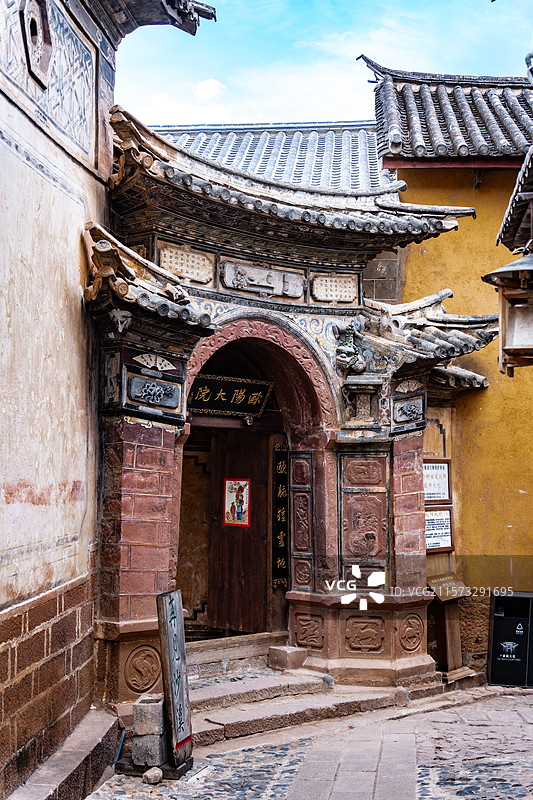 云南沙溪古镇欧阳大院图片素材