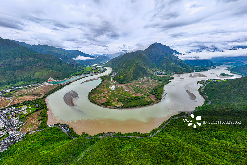 云南丽江长江第一湾图片素材