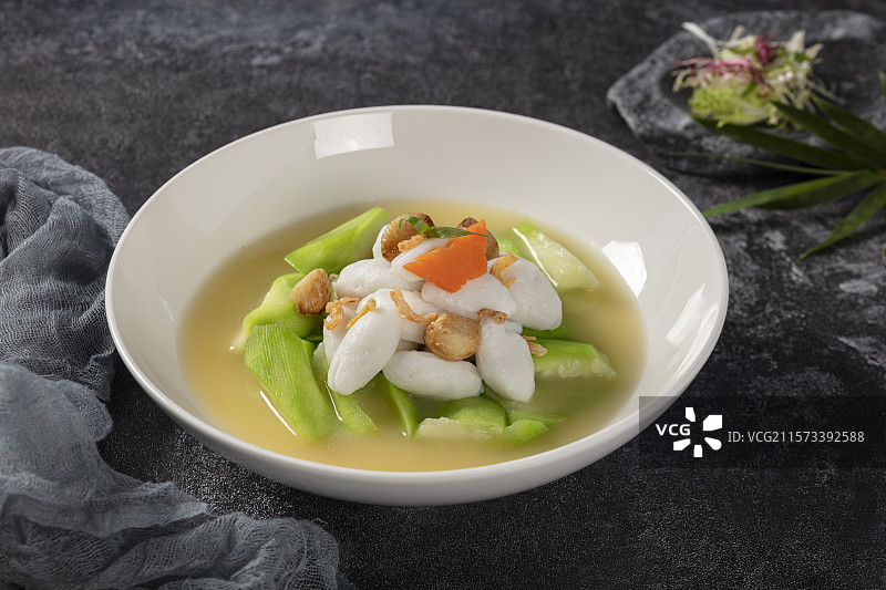 丝瓜煮鱼腐图片素材