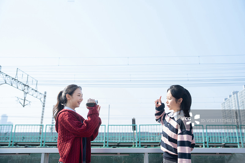 生活方式，生活方式，阳光，出席，高中生，一人媒体，新词，自摄，视频拍摄图片素材