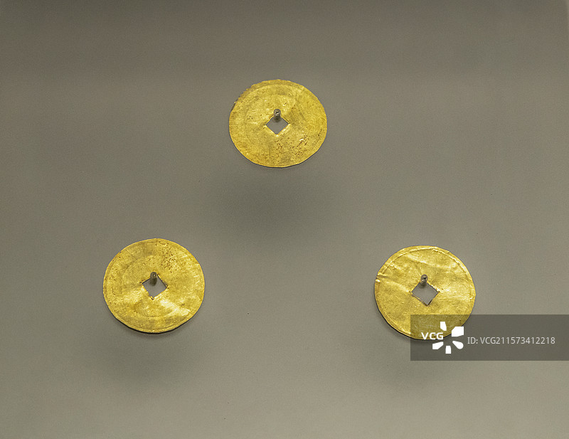 广西壮族自治区博物馆“古代文明陈列”展：金钱（明，1966年宁明县明江镇思明府黄承祖土司合葬墓出土）图片素材